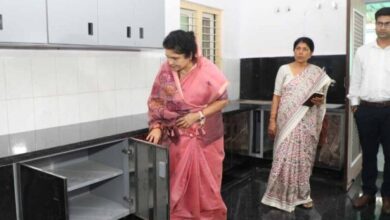 आधुनिक सुविधाओं के साथ पिछड़ा वर्ग छात्रावासों का हो रहा उन्नयन : राज्यमंत्री श्रीमती गौर