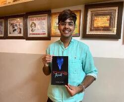 Comment on चर्चाओं में स्ट्रैंगल्ड थ्रेड: बाल उपन्यासकार स्वास्तिक साहनी से एक मुलाकात by Ravi Bonnett