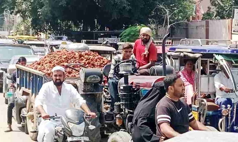 Muzaffarnagar में यातायात का त्रासदीपूर्ण जाम: नागरिकों की जिंदगी हुई बेहाल